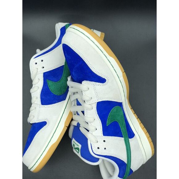 Nike SB Dunk Low “Malachite” Size 13M / 14.5W Brand New
